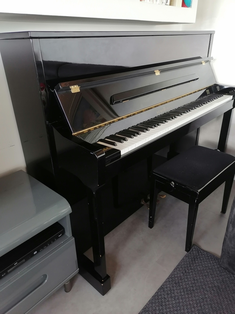 Piano droit Schimmel 116S