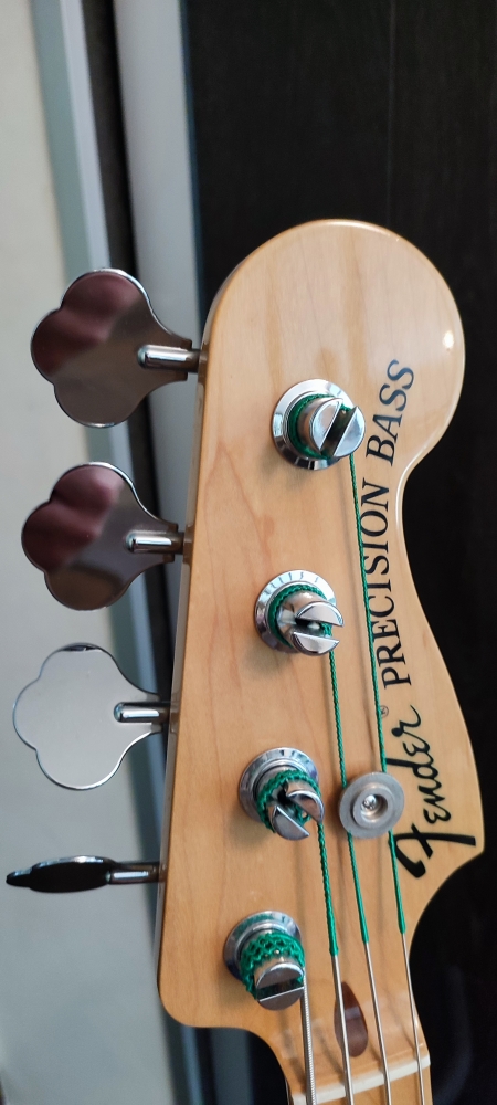 Basse Fender FSR Precision Bass Antigua