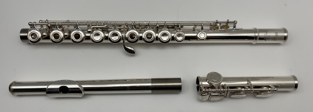 (VENDU) Flûte traversière Yamaha YFL-281