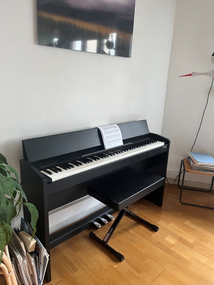 Piano numérique Roland F-140R