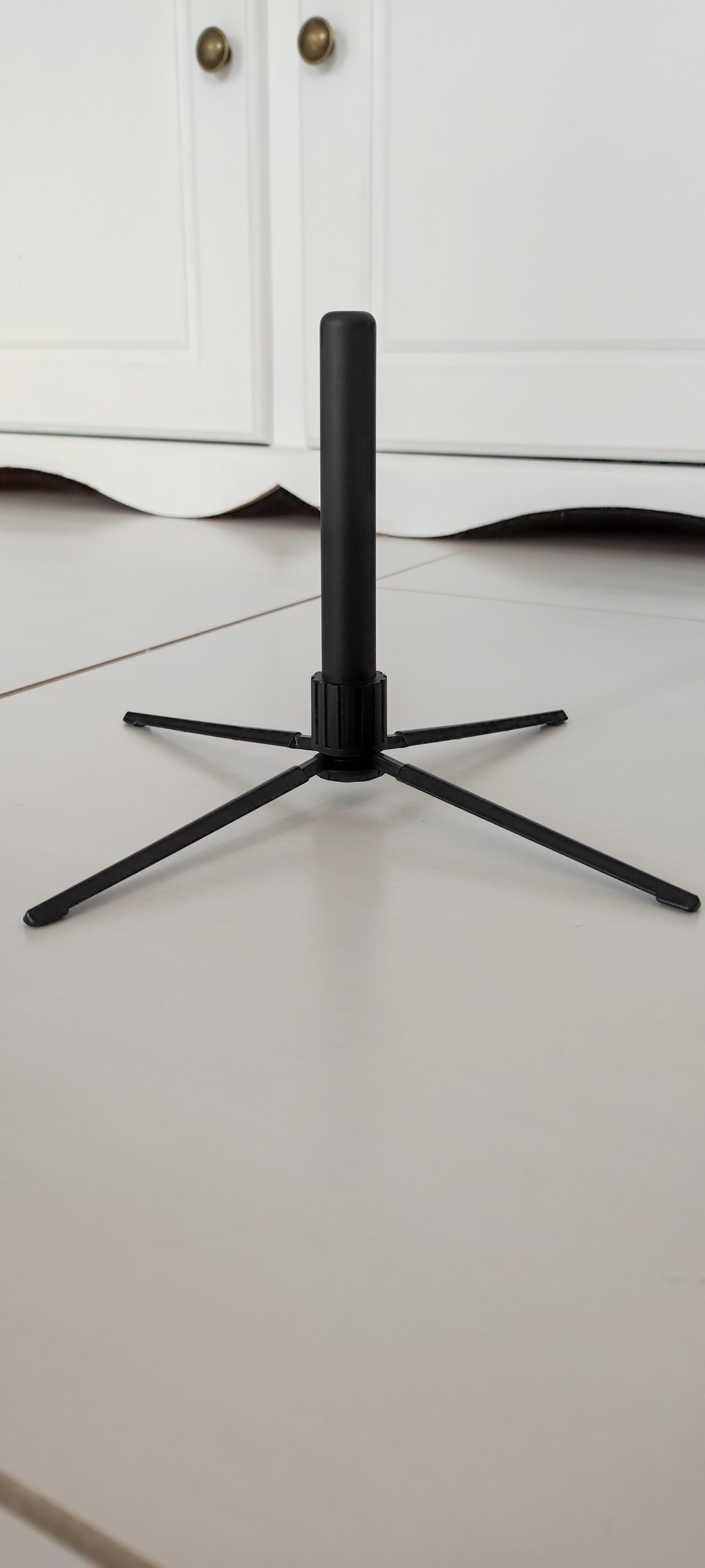 Acheter Stand pliable K&M pour flûte traversière Très bon état - 10,00 € Stand pliable K&M pour flûte traversière Très bon état - reconditionné disponible sur Zic Ethic