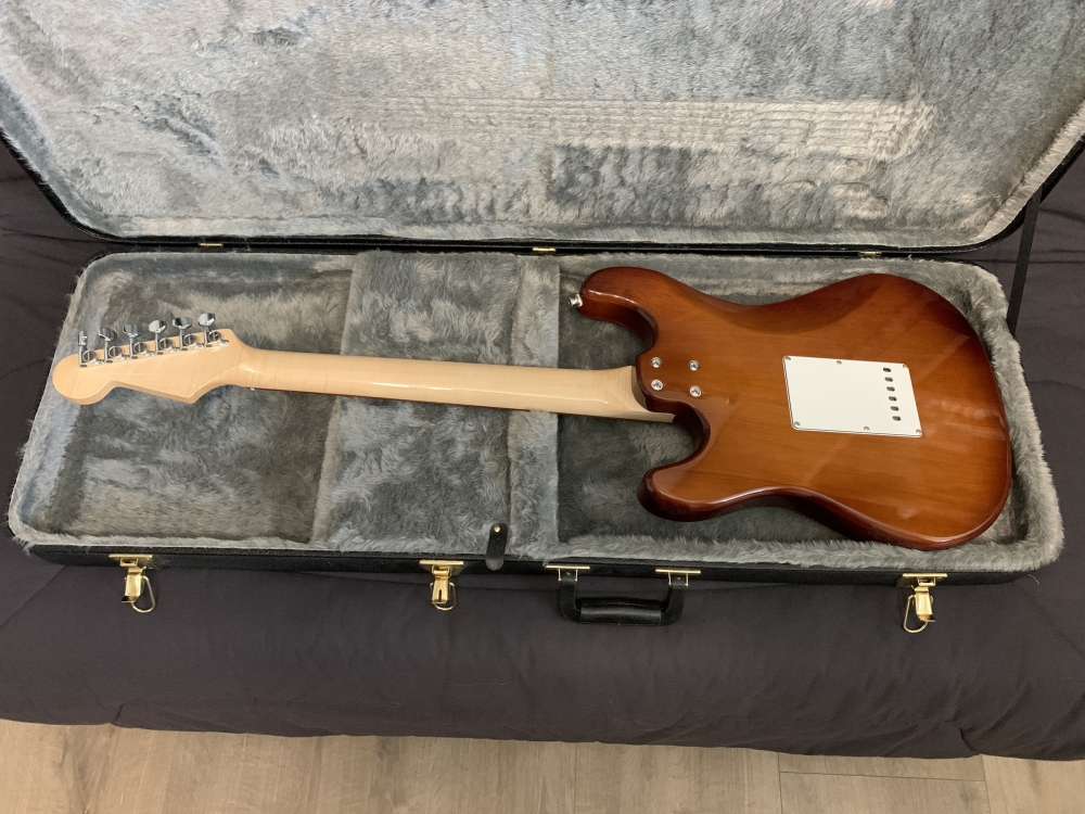 Guitare électrique type Stratocaster