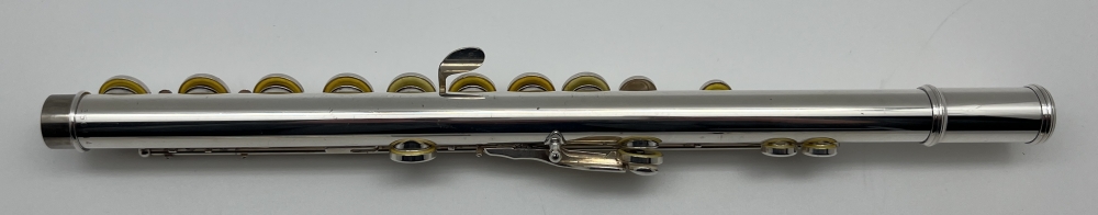 (VENDU) Flûte traversière Yamaha YFL-281 SII