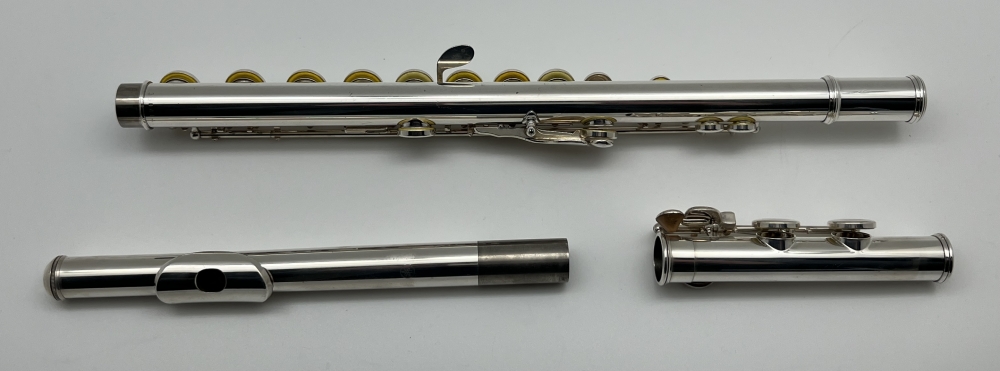 (VENDU) Flûte traversière Yamaha YFL-281 SII