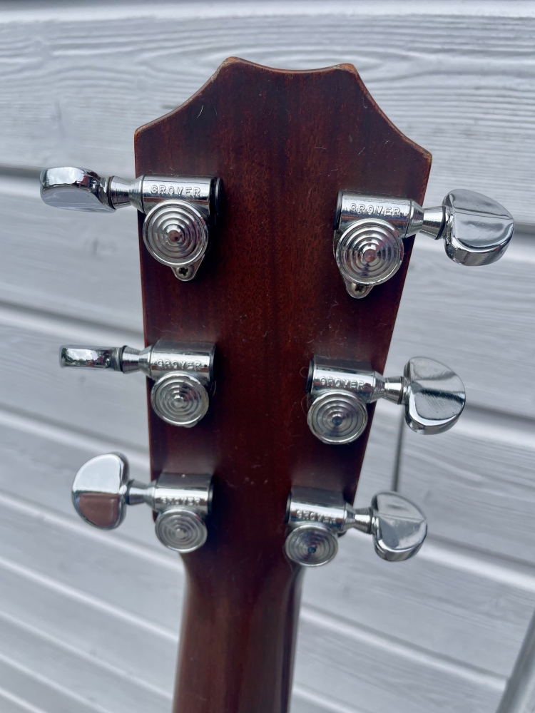 Guitare acoustique Taylor 610