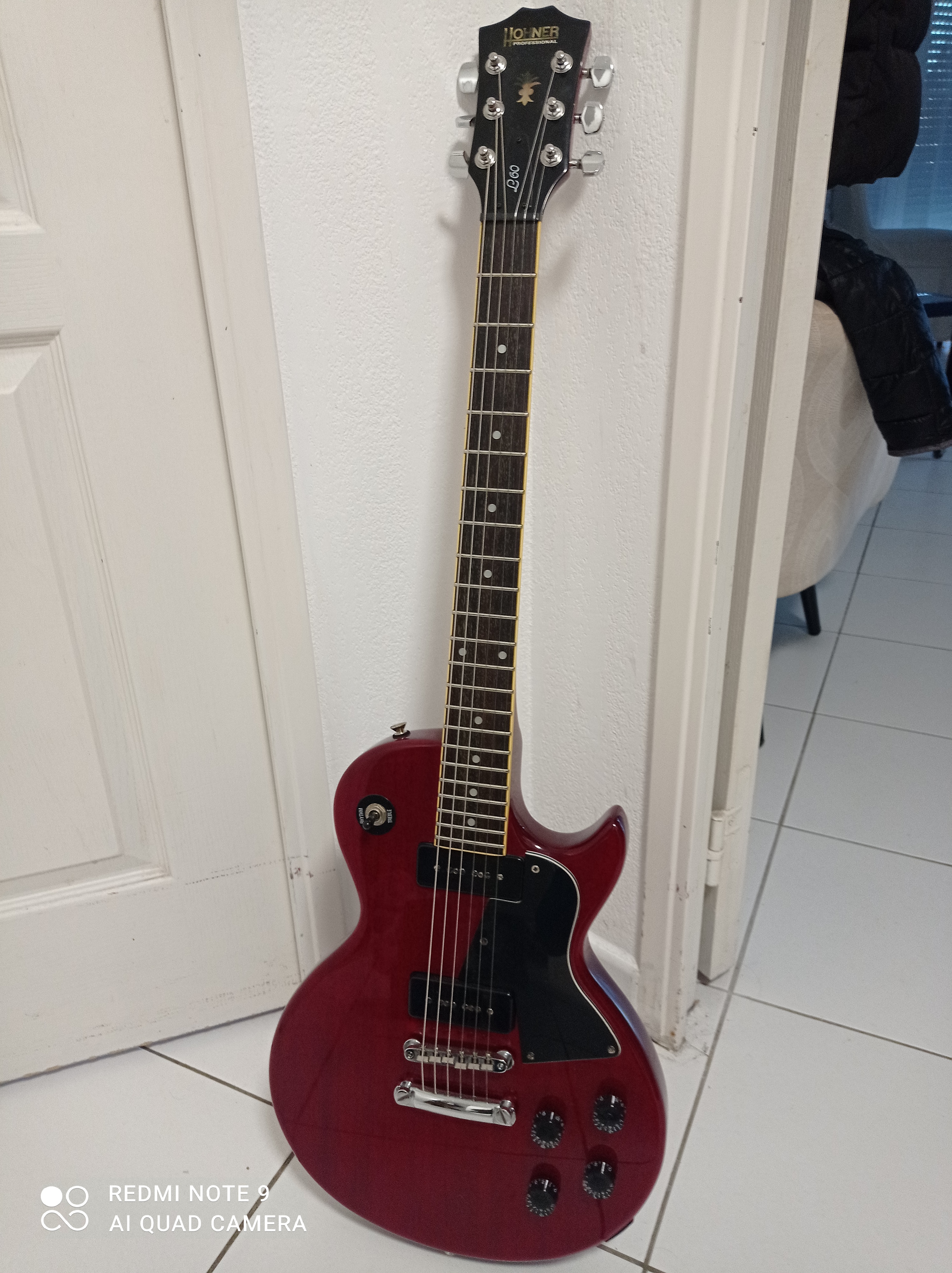 Guitare électrique Hohner l60 Très bon état -  reconditionné disponible sur Zic Ethic