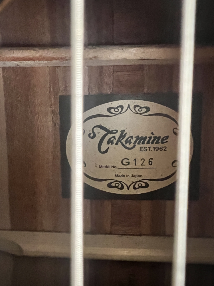 (VENDU) Guitare classique Takamine G126