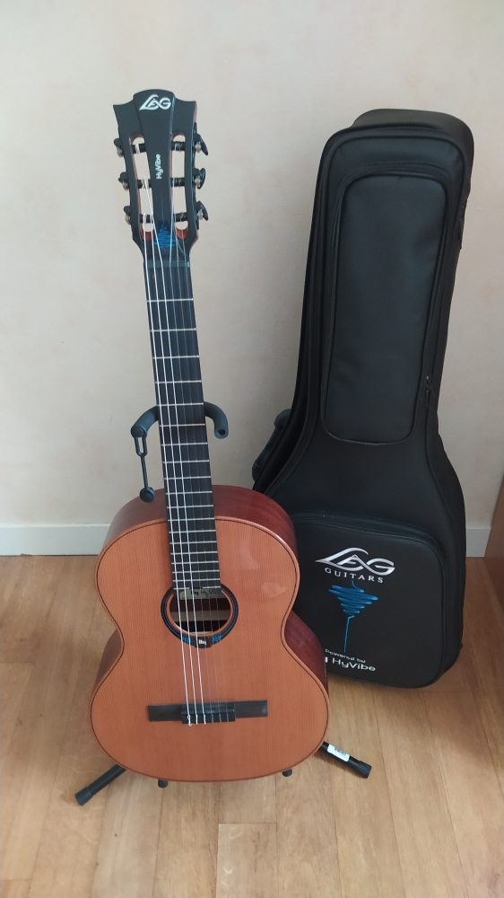 Guitare Lag Classique Hyvib CHV30E