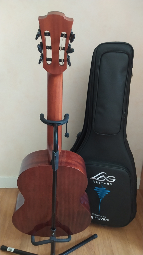 Guitare Lag Classique Hyvib CHV30E