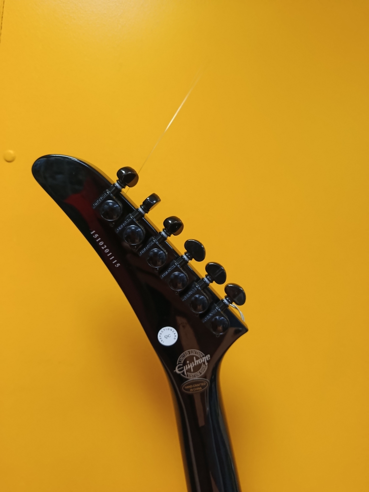 Guitare électrique Epiphhone Explorer 1984 EX