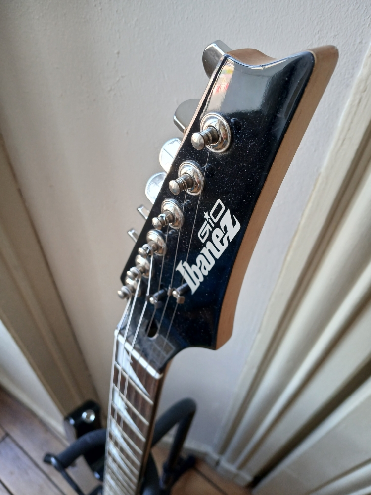 Guitare électrique Ibanez Gio