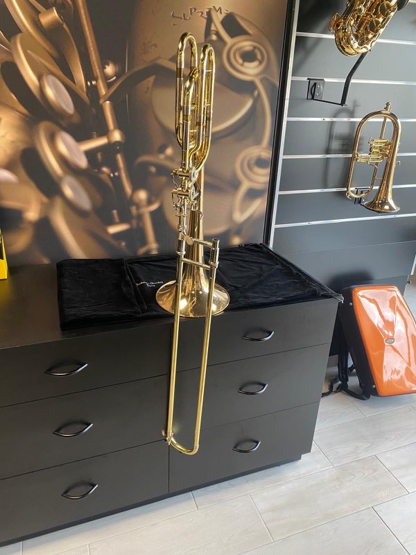 Acheter Trombone basse Yamaha YBL-613H Très bon état - 2300,00 € Trombone basse Yamaha YBL-613H Très bon état - reconditionné disponible sur Zic Ethic