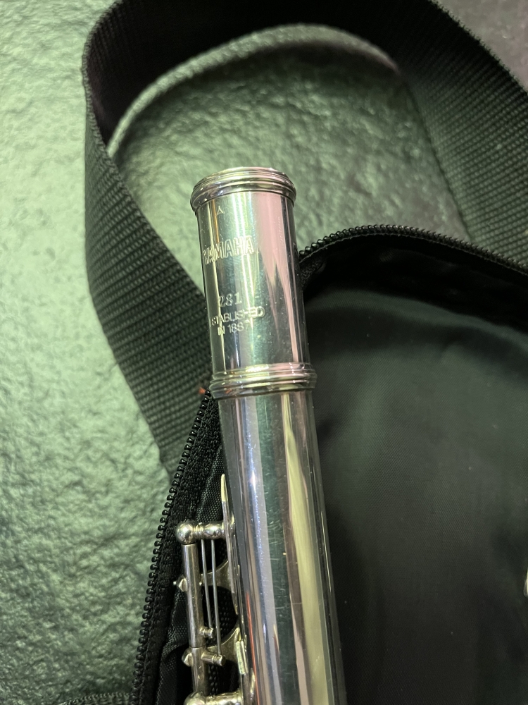 Flûte traversière Yamaha YFL-281