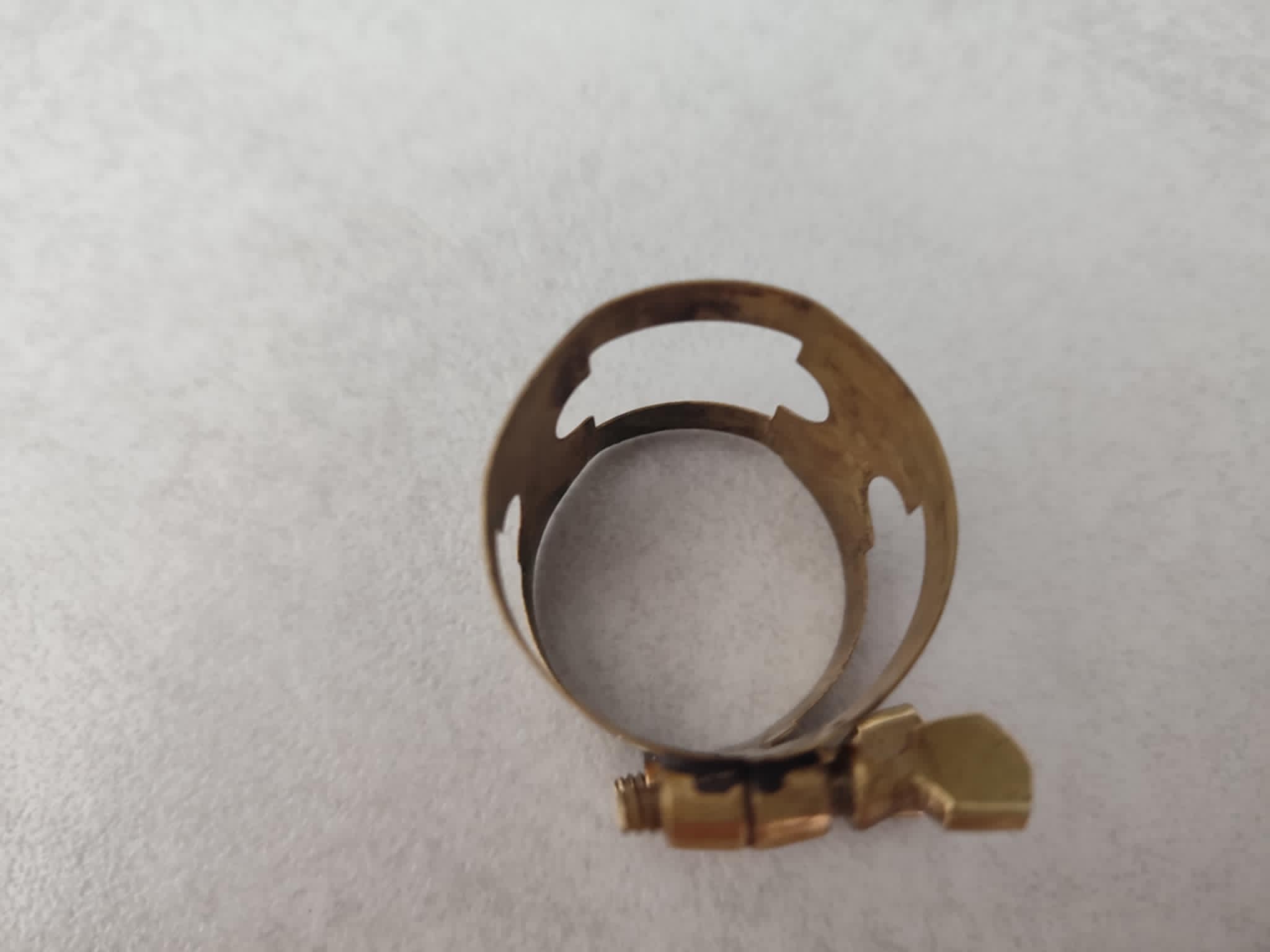 Ligature saxophone tenor Brilhart État correct -  reconditionné disponible sur Zic Ethic