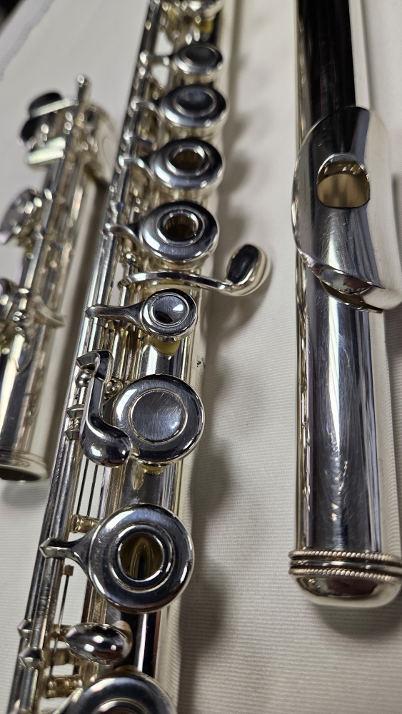 Flûte traversière Sankyo CF 201