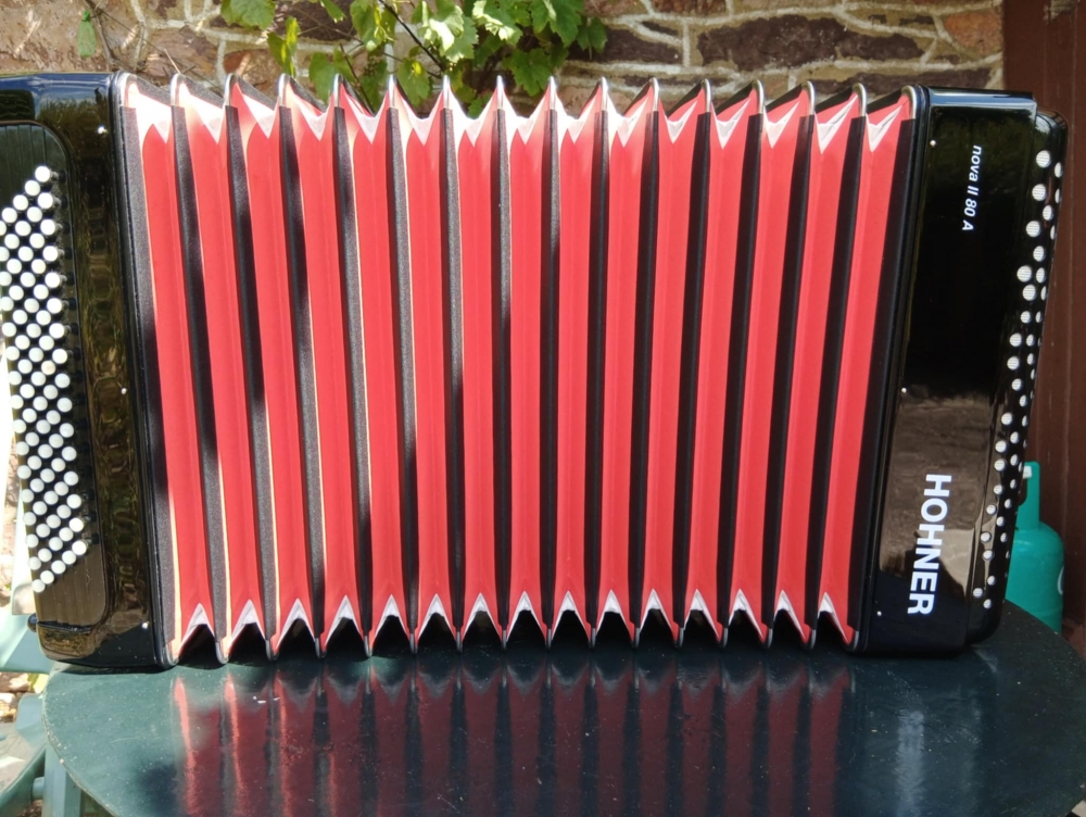 Accordéon Honner Nova II