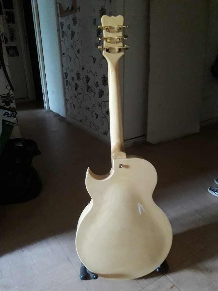 Guitare Fazley FES 418 NT Hollow Body