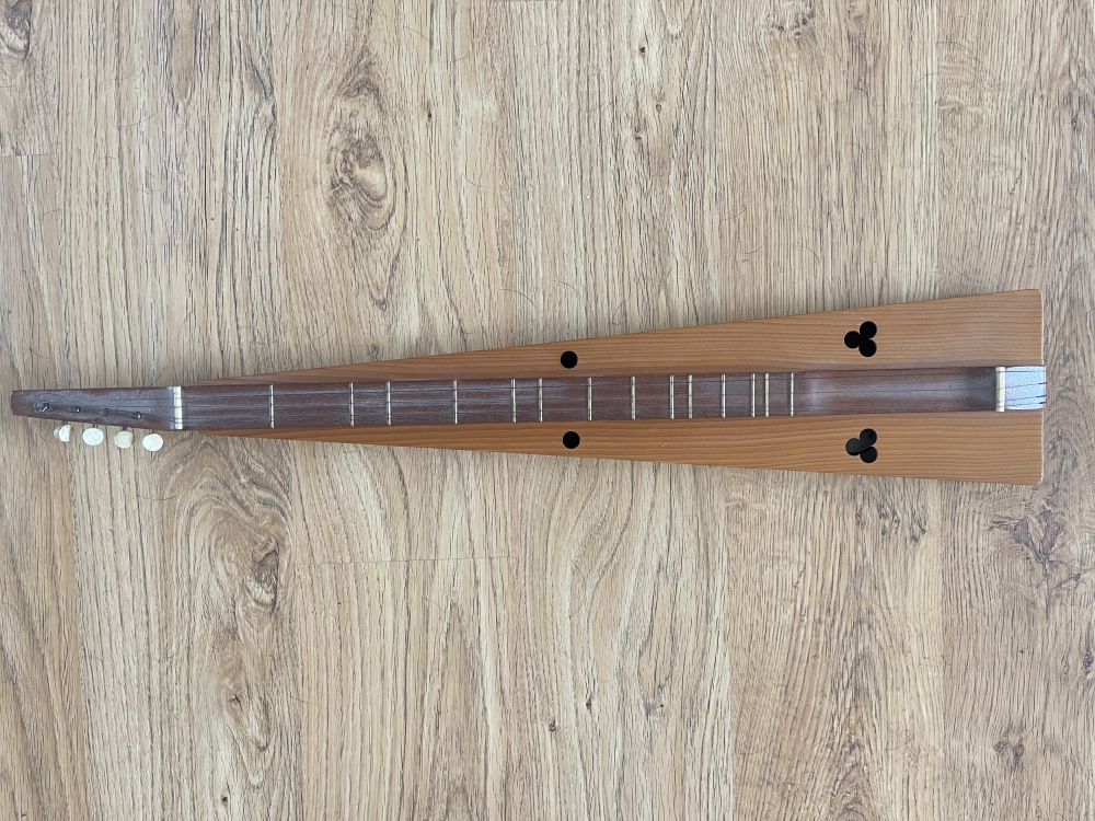 Dulcimer Camac