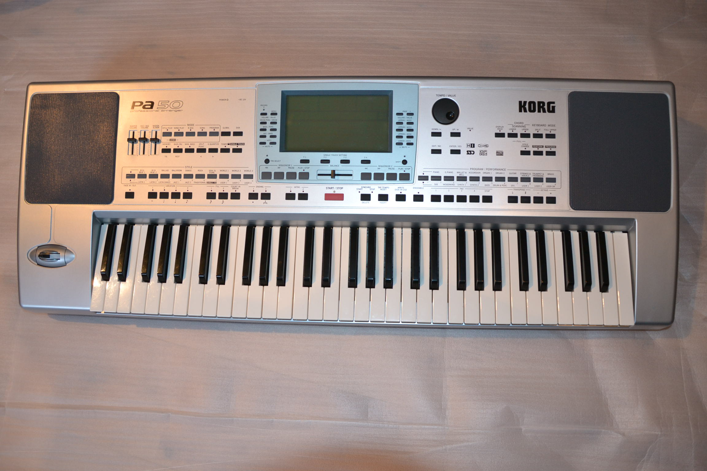 Synthétiseur Korg PA 50 Bon état -  reconditionné disponible sur Zic Ethic