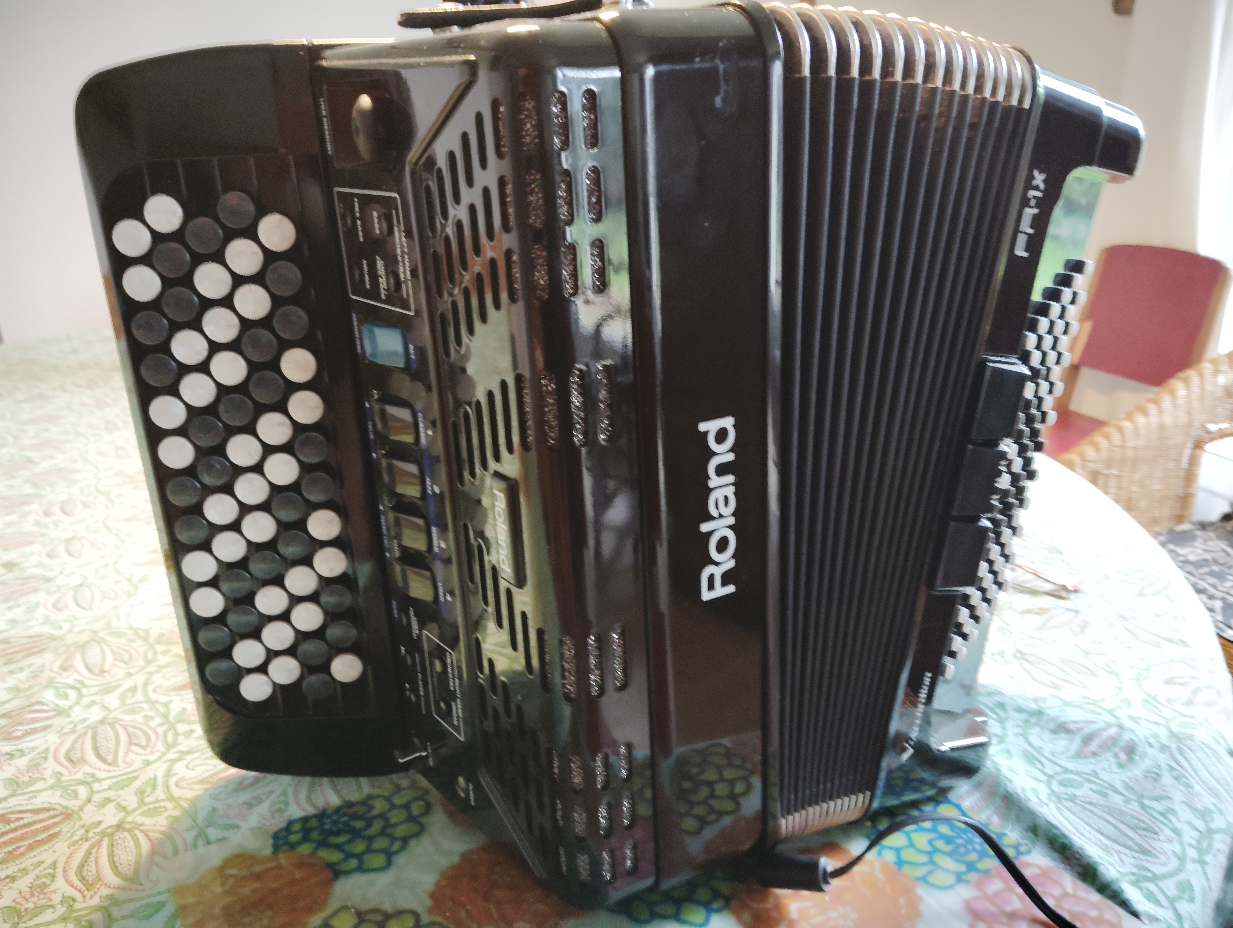 Accordéon Roland FR-1x Très bon état -  reconditionné disponible sur Zic Ethic