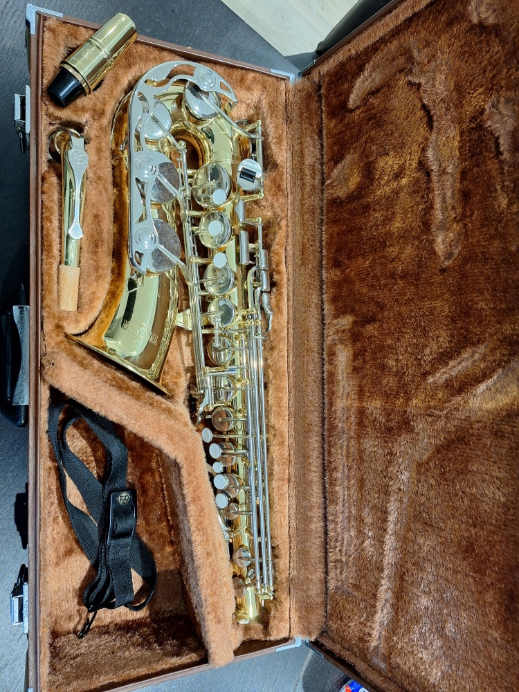 Saxophone Yamaha alto YAS-25