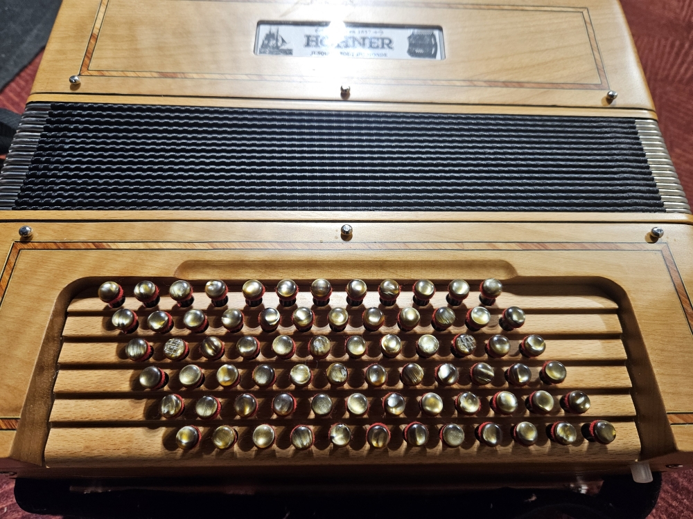 Accordéon chromatique Hohner Fun Celtic