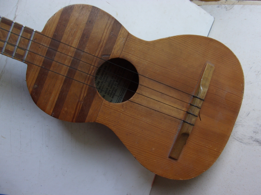 Cuatro du Vénézuela