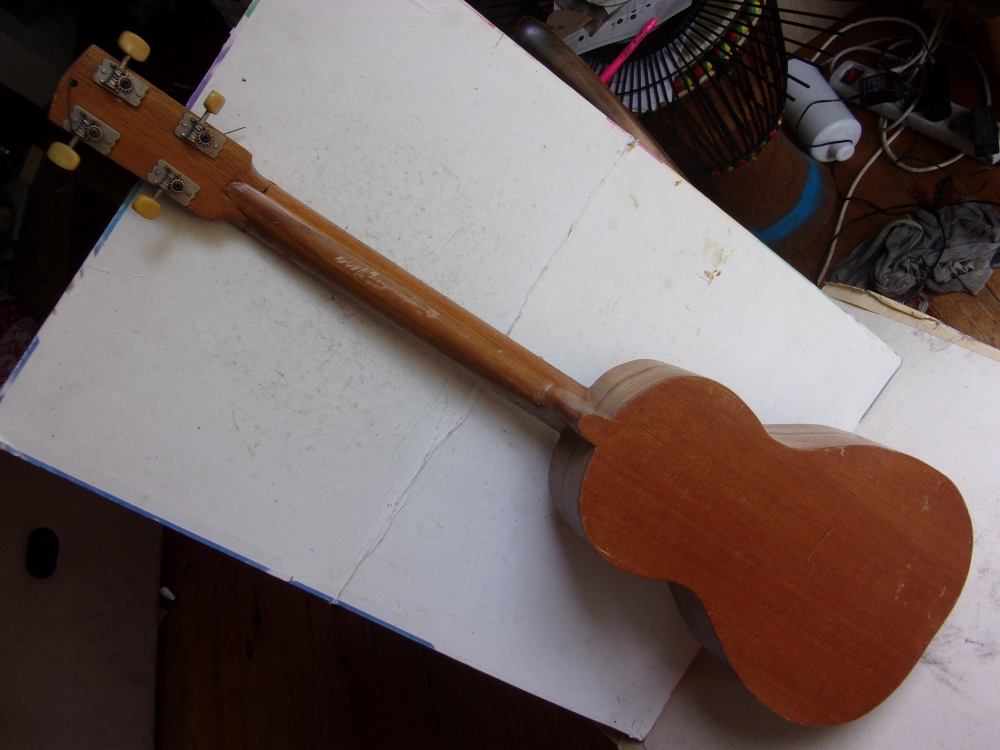 Cuatro du Vénézuela