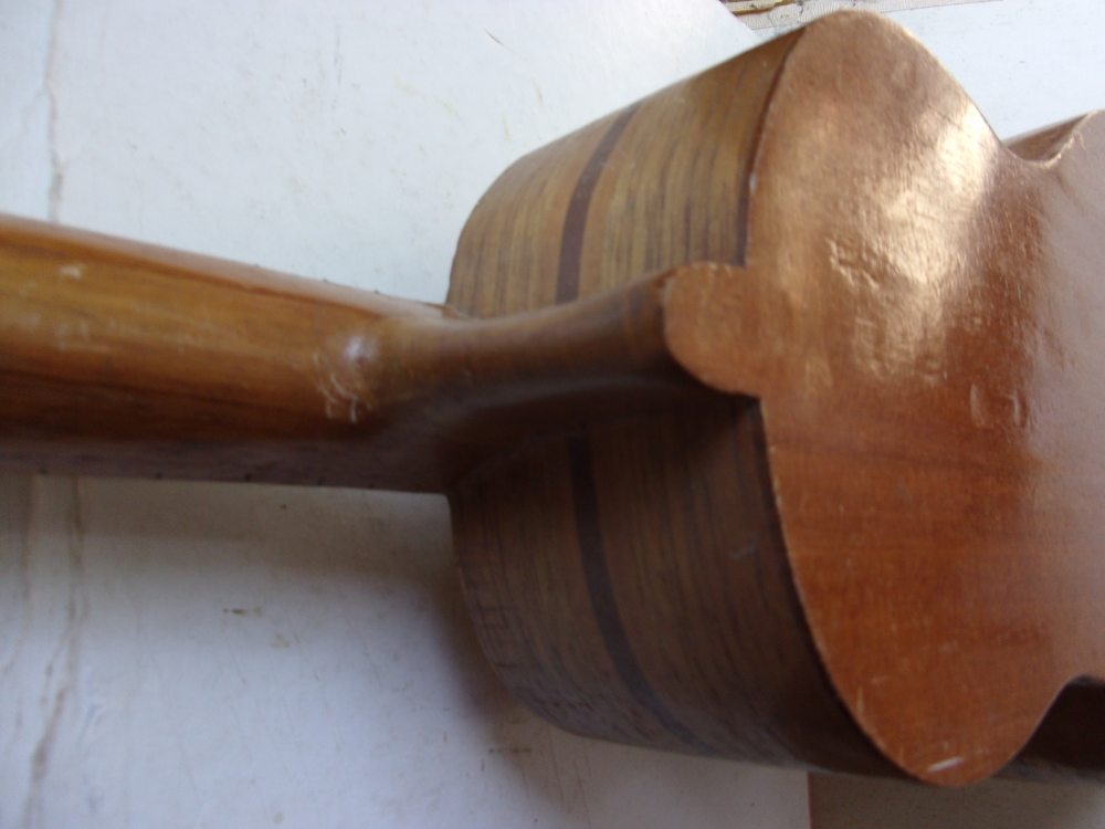 Cuatro du Vénézuela