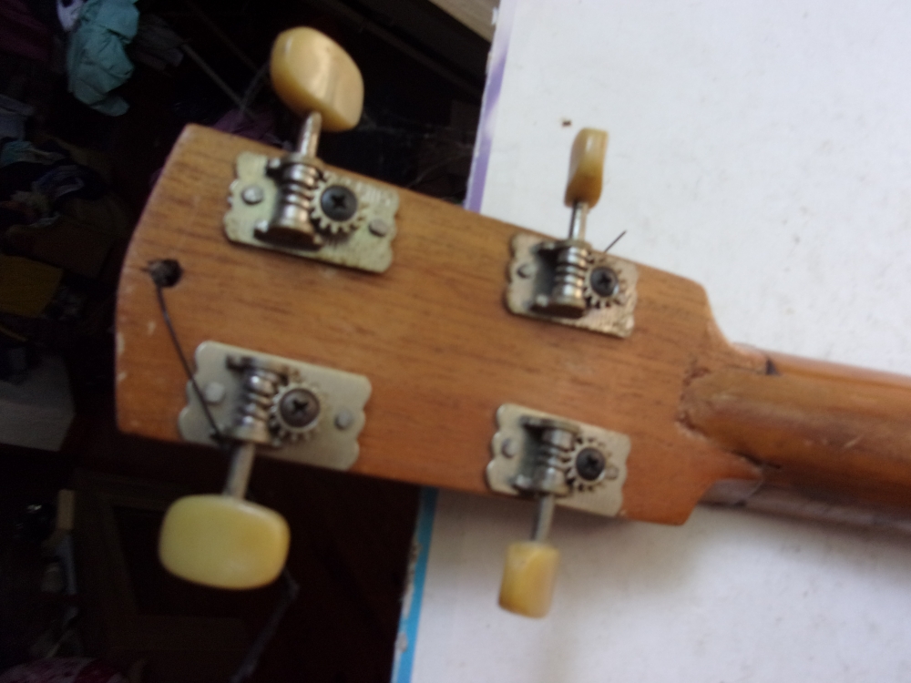 Cuatro du Vénézuela