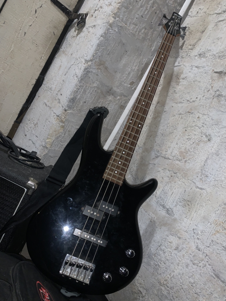 Guitare électrique basse Ibanez Soundgear