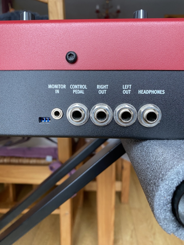 Synthétiseur Nord Wave 2