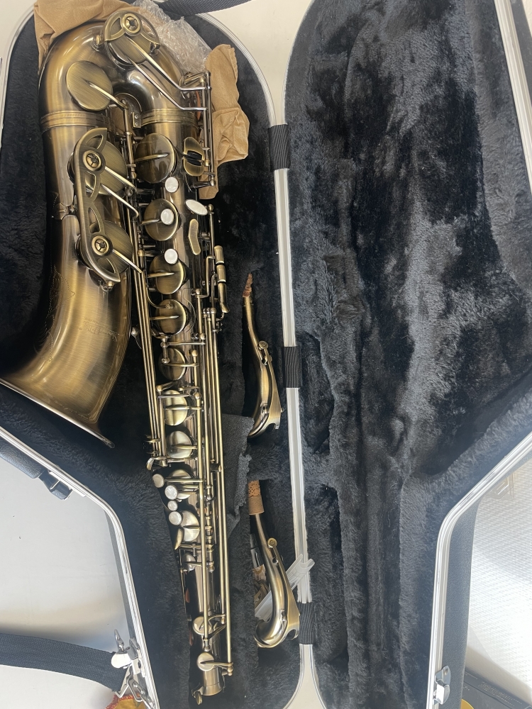 Saxophone ténor Stewart Ellis