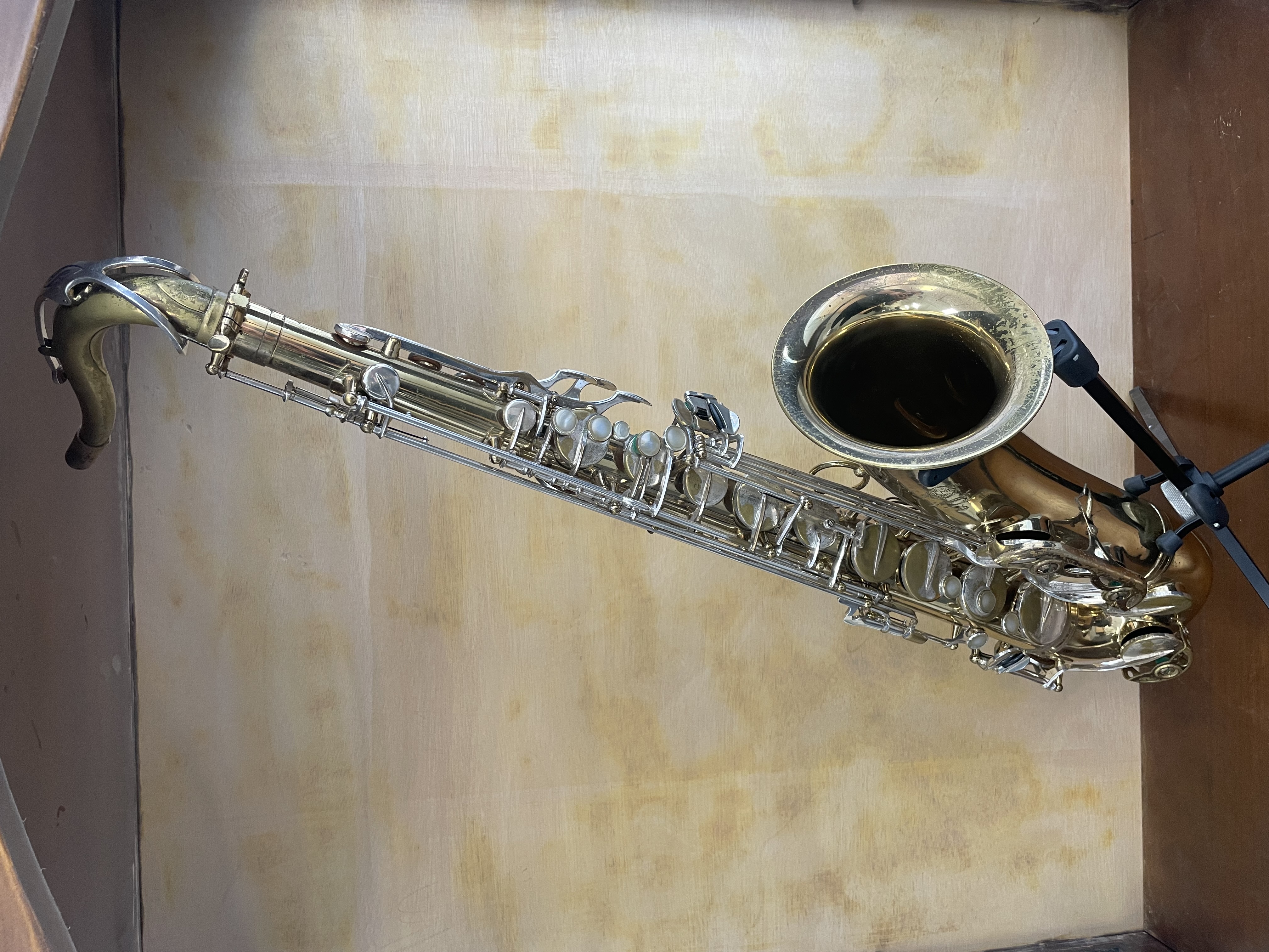 Saxophone ténor Selmer Mark VI État correct -  reconditionné disponible sur Zic Ethic