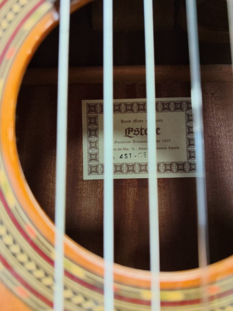 Guitare Classique électro-acoustique Esteve