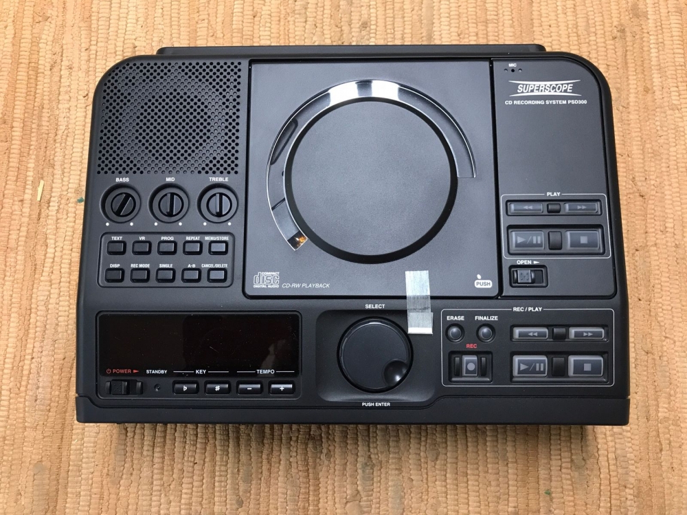 Lecteur enregistreur CD Superscope PSD 300