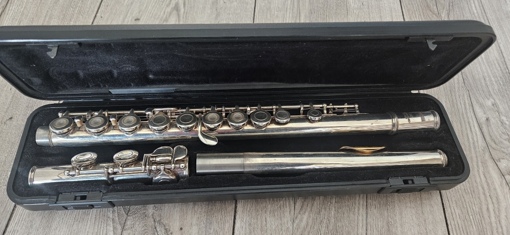 Flûte traversière Yamaha YFL-281