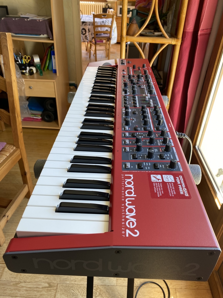 Synthétiseur Nord Wave 2