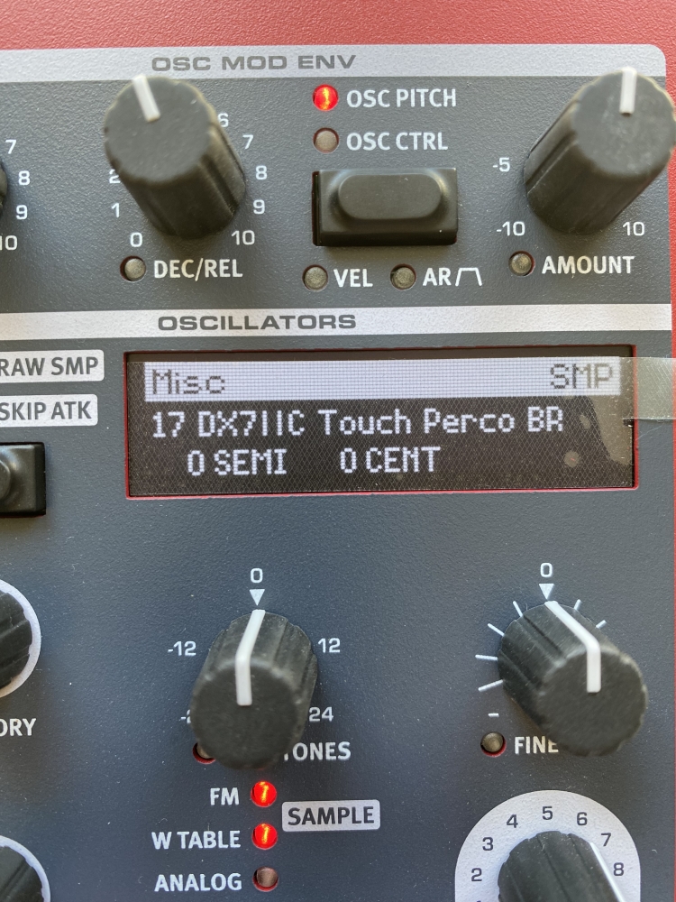 Synthétiseur Nord Wave 2