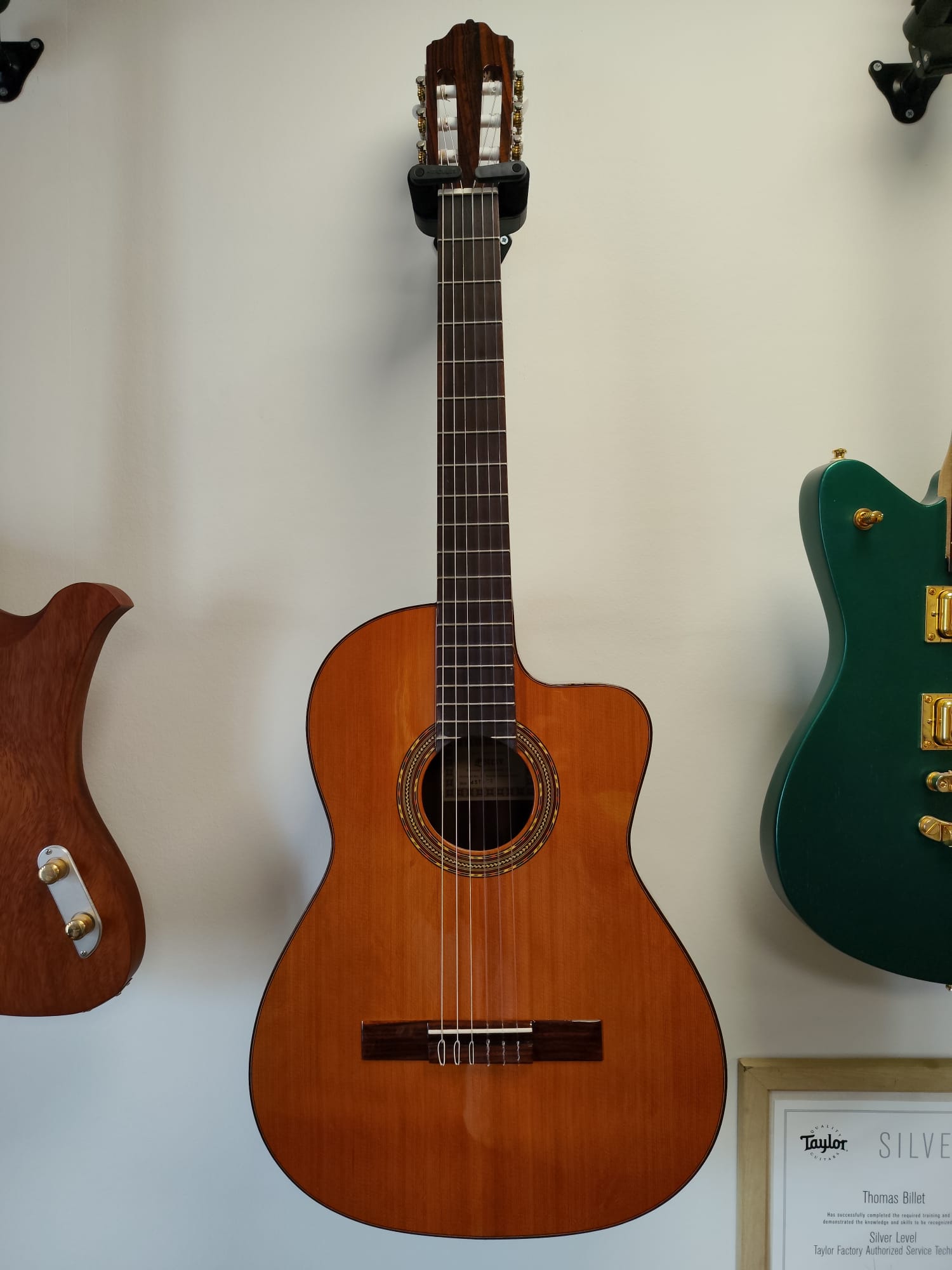 Acheter Guitare Classique électro-acoustique Esteve Très bon état - 800,00 € Guitare Classique électro-acoustique Esteve Très bon état - reconditionné disponible sur Zic Ethic