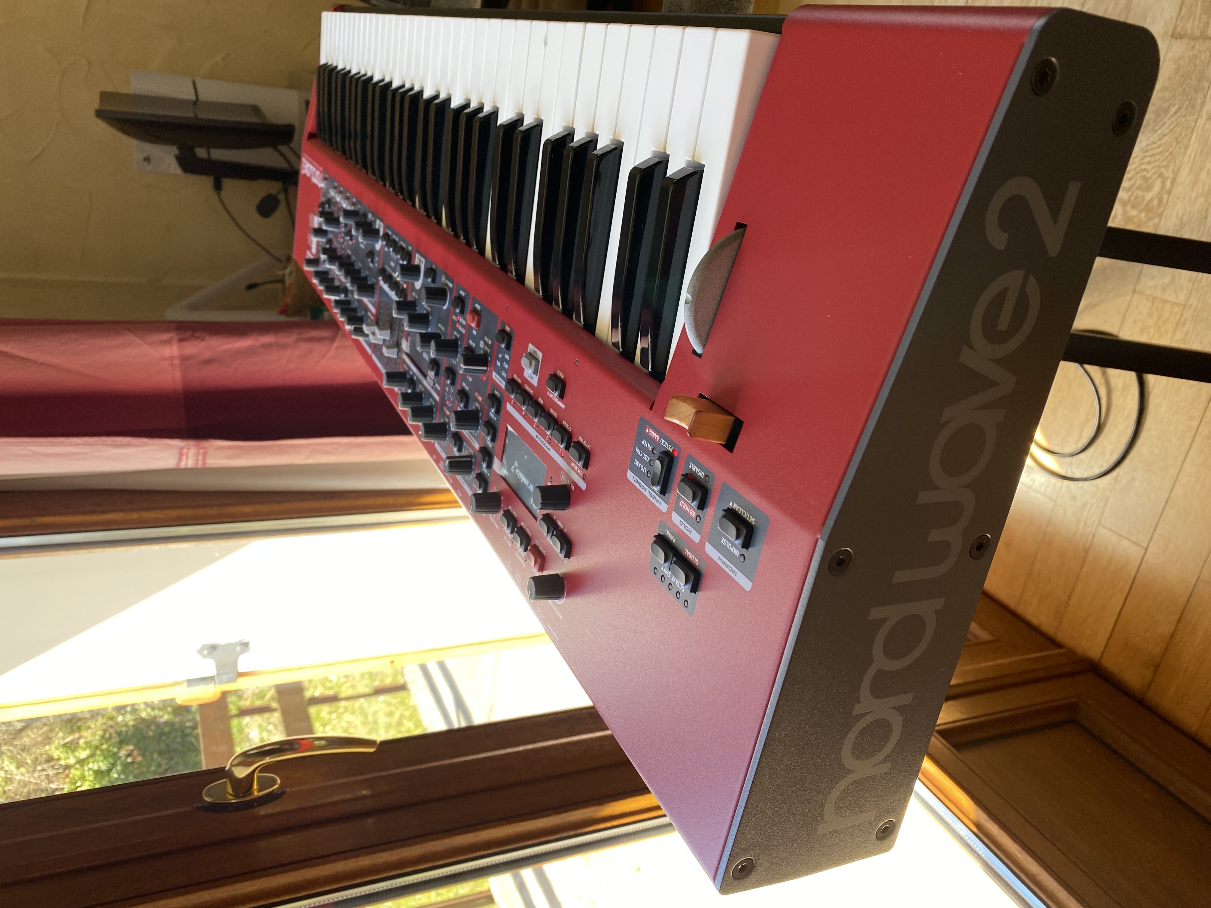 Synthétiseur Nord Wave 2 Bon état -  reconditionné disponible sur Zic Ethic