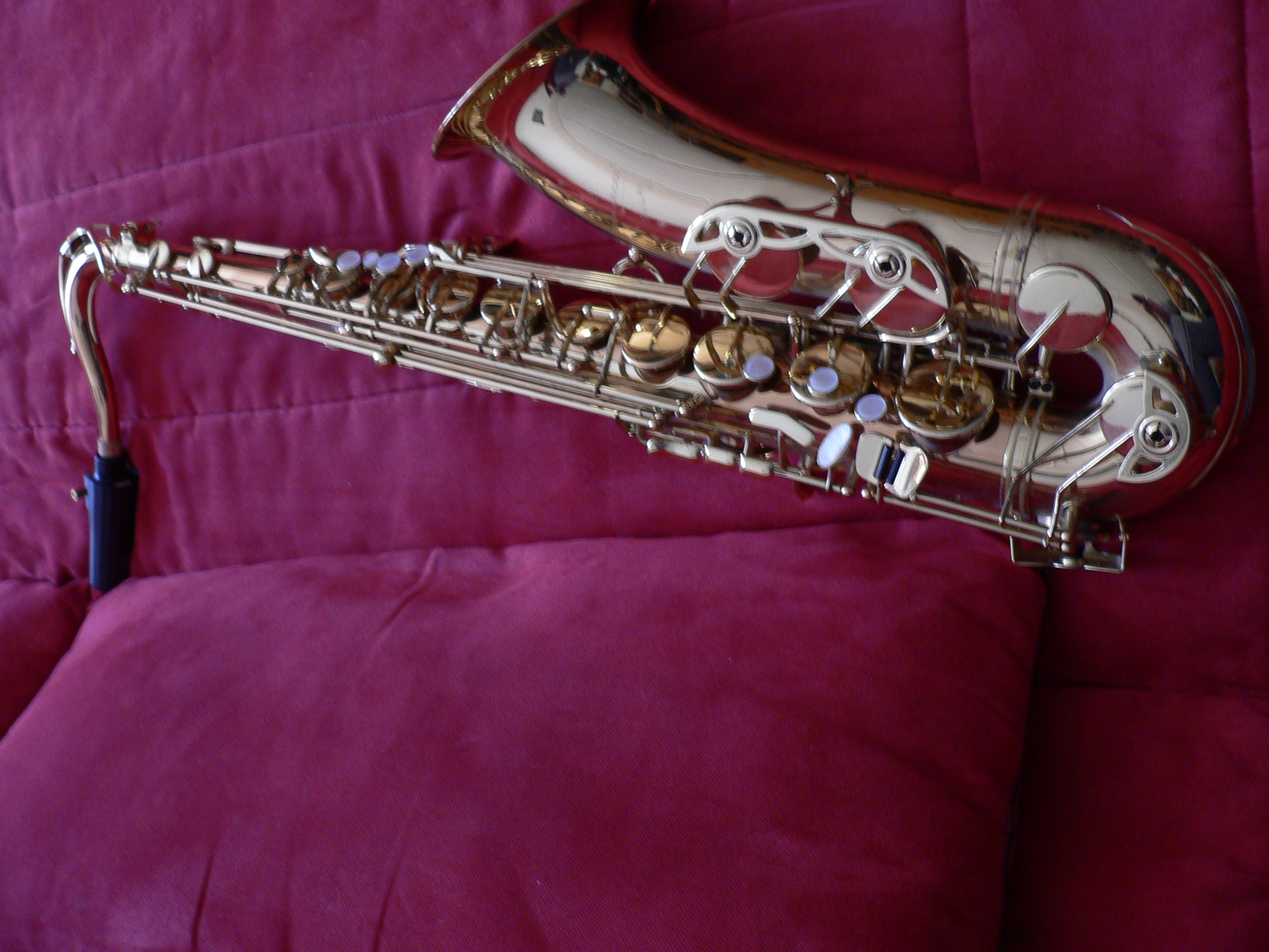 Saxophone ténor Advences Bon état -  reconditionné disponible sur Zic Ethic