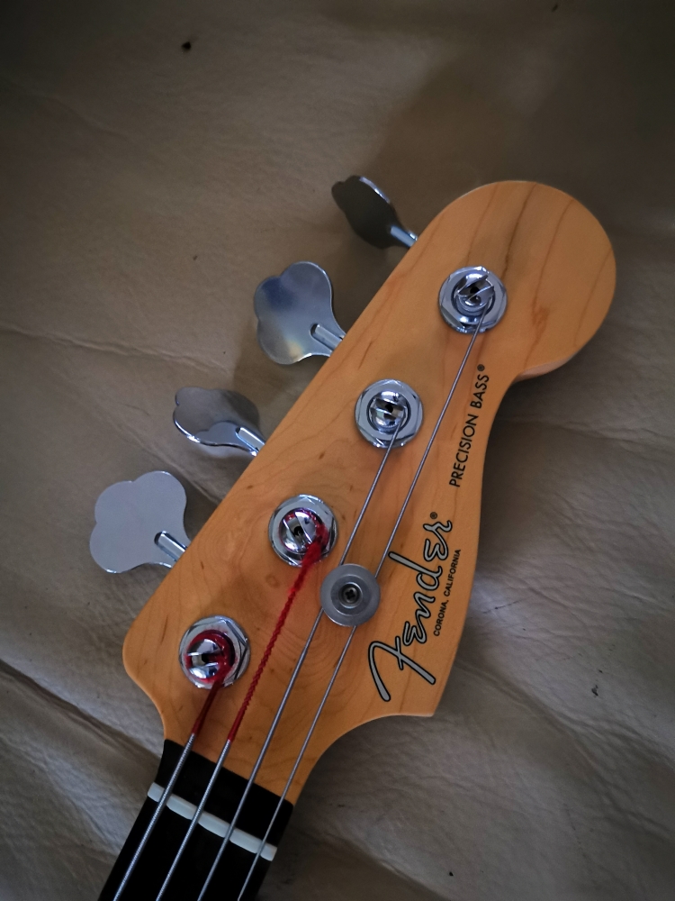Basse Fender Precision Bass