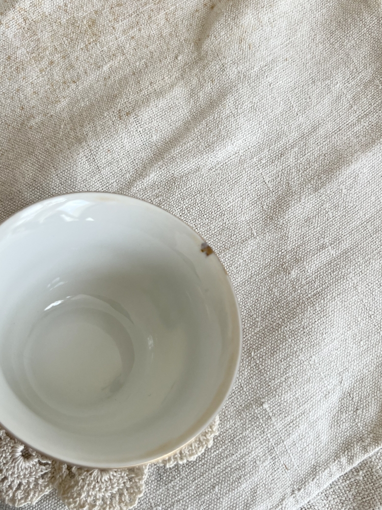 Théière - Cafetière blanche et argentée porcelaine de Bohême
