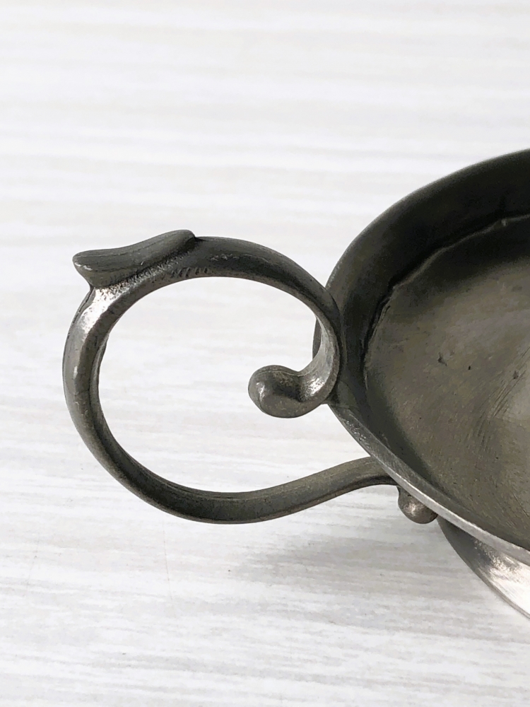 Bougeoir à pique en étain très bon état - petit anneau - bougeoir pour bougie à tige