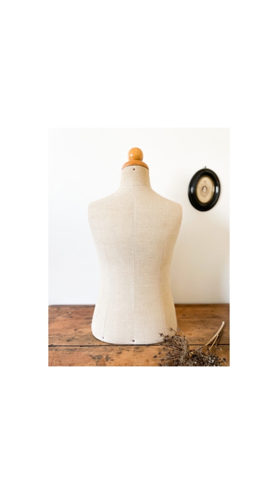 Buste enfant de couturière