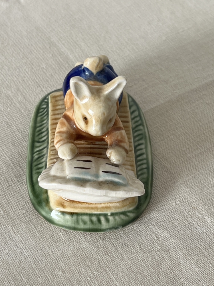 Pierre lapin Beatrix Potter 1970 en céramique vernissée 