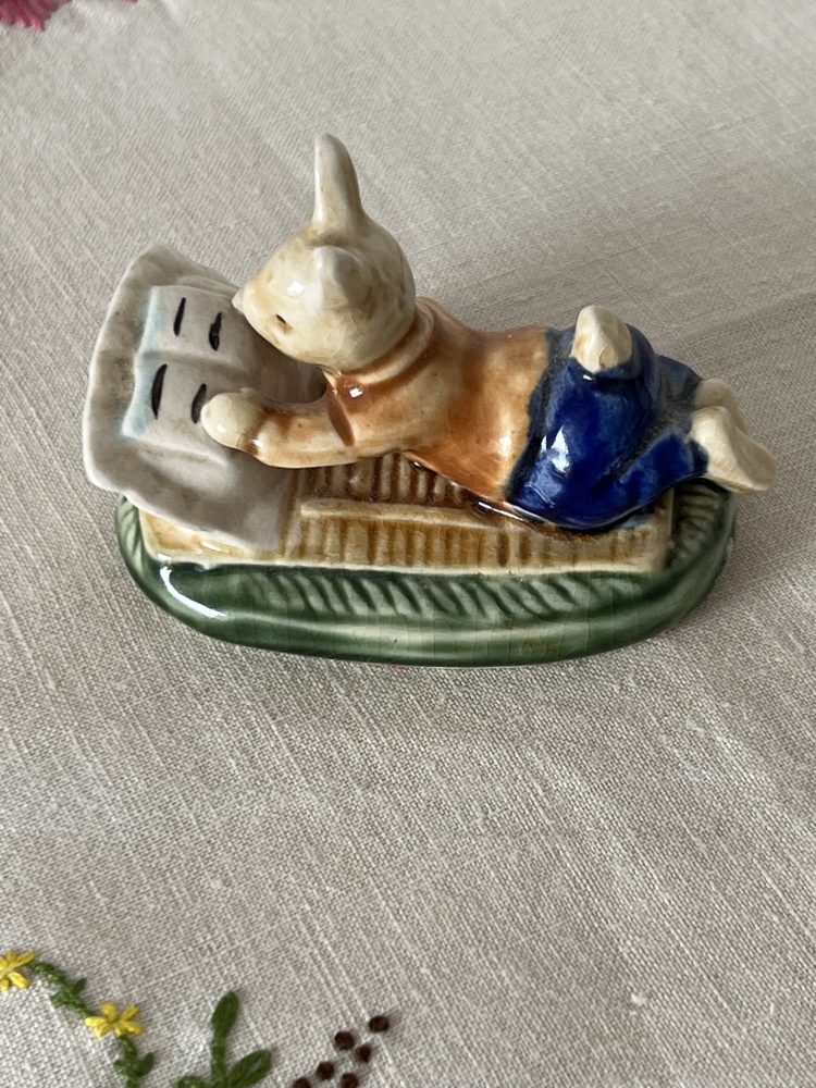 Pierre lapin Beatrix Potter 1970 en céramique vernissée 