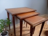 3 Tables gigognes bois dessus cuir, période 1950