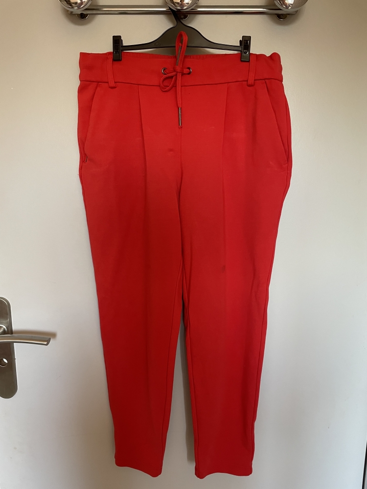 PANTALON 3/4 ROUGE